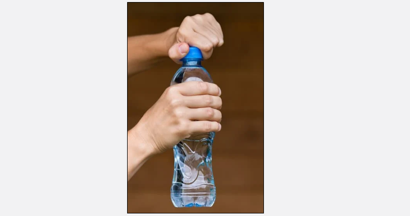 hand opening water bottle